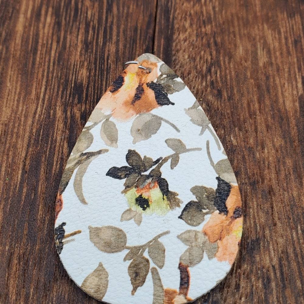 Southern cutie floral necklace pendant‎